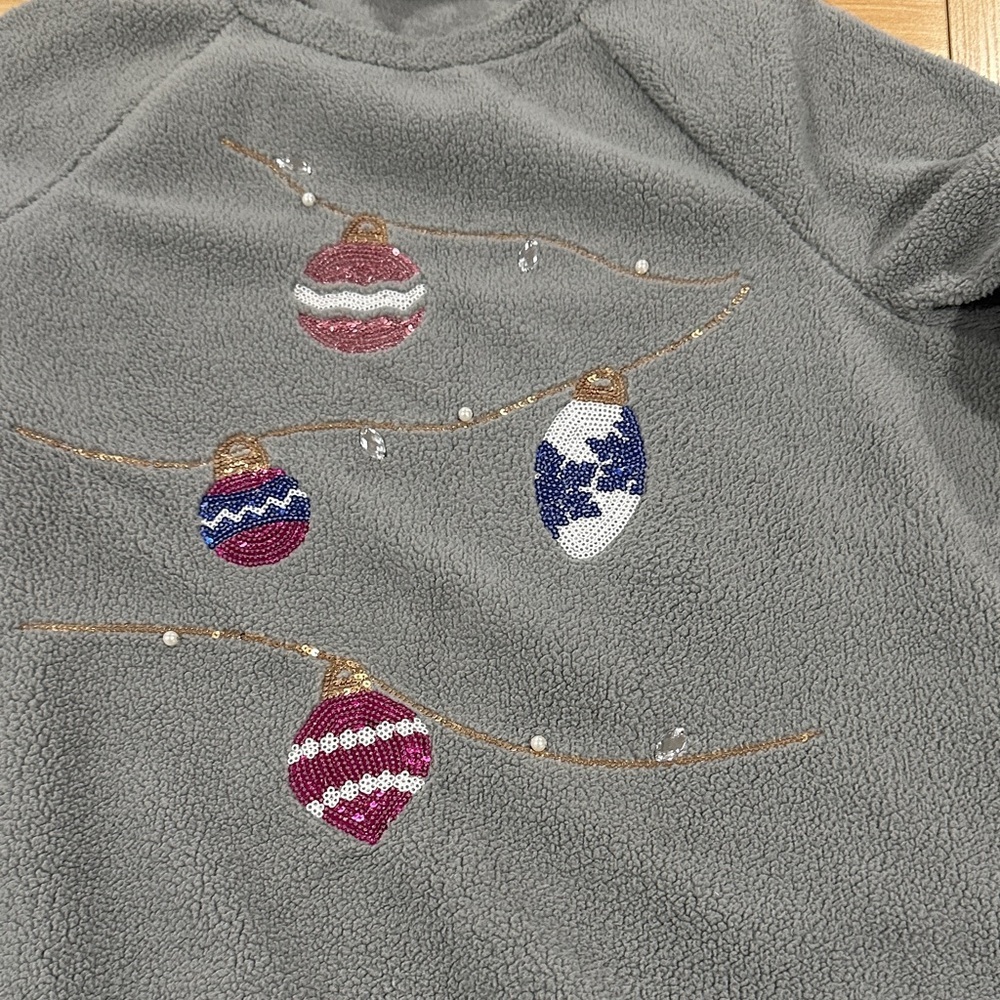 Cozy Gray Sweater with Ornament Design Rockin around size M - Picture 6 of 6